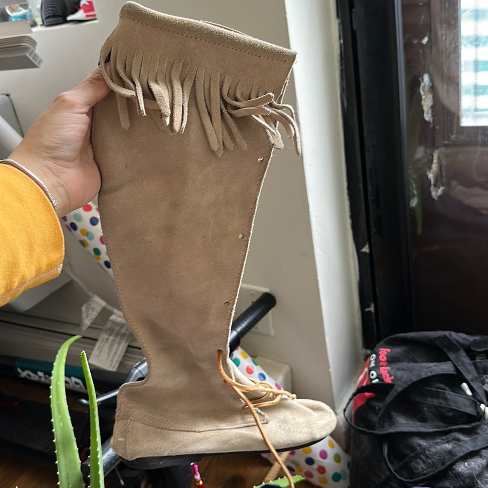 Minnetonka below the knee boots size 7